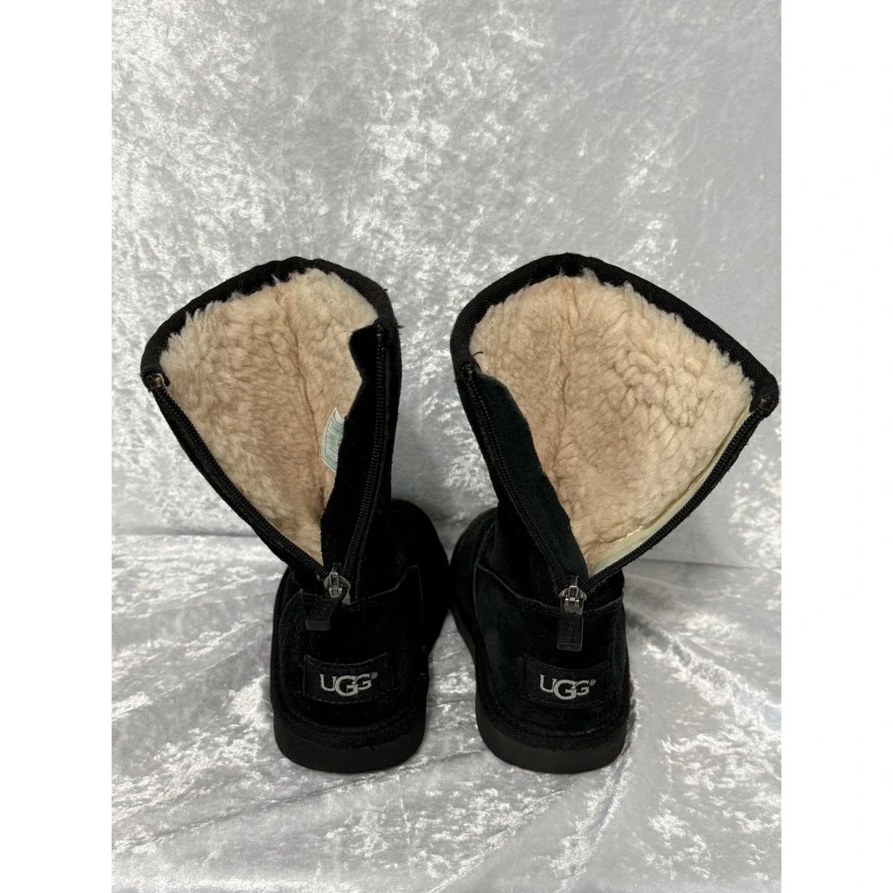 UGG Kids‎ Classic Back Zip Black Suede Sheepskin Lined Boots Sz-10 #1103023K